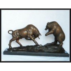 BULL AND BEAR STATUE IN BRONZE