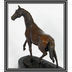 HORSE STANDING STATUE